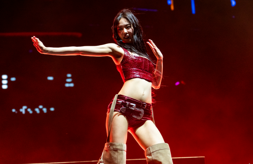 Jennie lập kỷ lục mới: “Dracula” lọt top 10 Billboard Hot 100 jennie lap ky luc moi dracula