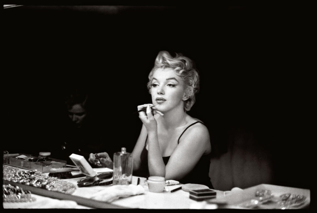 10 bộ cánh thời trang của Marilyn Monroe kinh điển nhất
