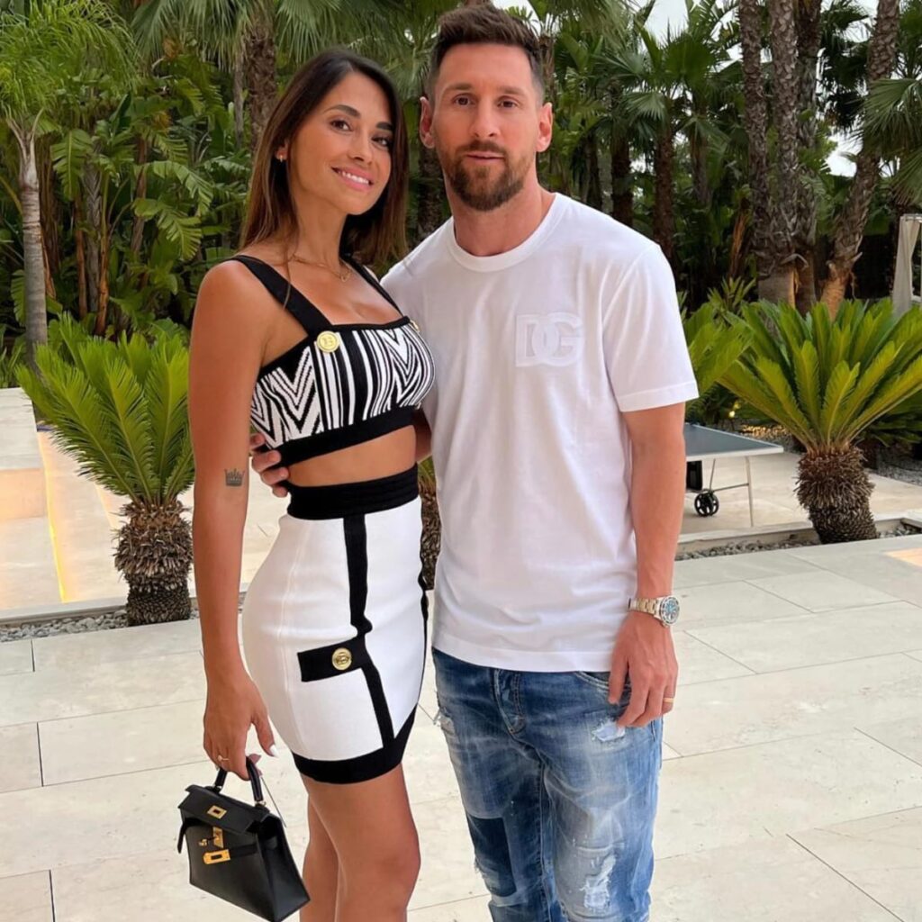 Antonela Roccuzzo và Lionel Messi