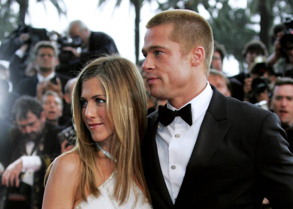 Jennifer Aniston thoải mái nhắc về chồng cũ Brad Pitt