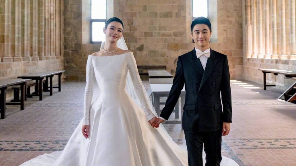 Nhan sắc Hề Mộng Dao gây bão trong đám cưới thế kỷ
