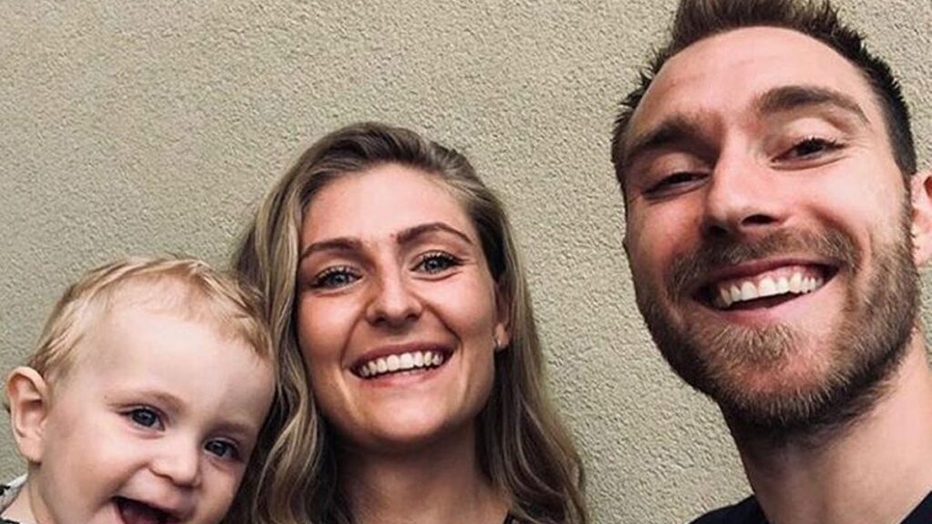 Sabrina Kvist Jensen: Bóng hồng thầm lặng và bản lĩnh phi thường phía sau Christian Eriksen Sabrina Kvist Jensen Christian Eriksen