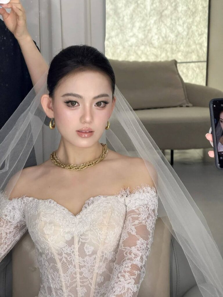 Lưu ý khi makeup cô dâu tone Tây