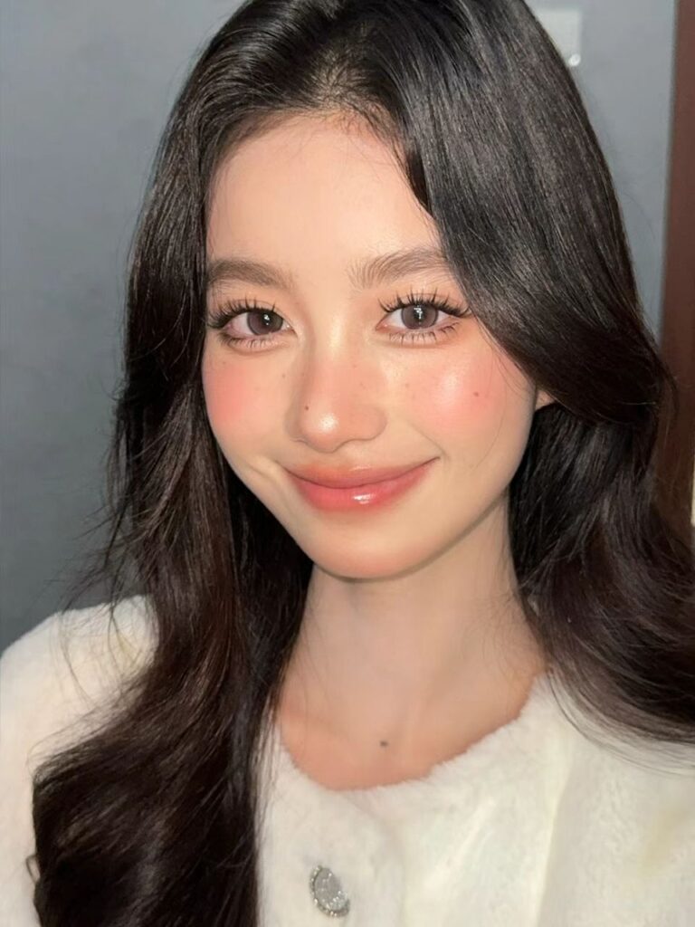 Top 15+ tone makeup đẹp nhất: Bí quyết chọn layout tôn da 7 Makeup tone cam trẻ trung, dễ thương