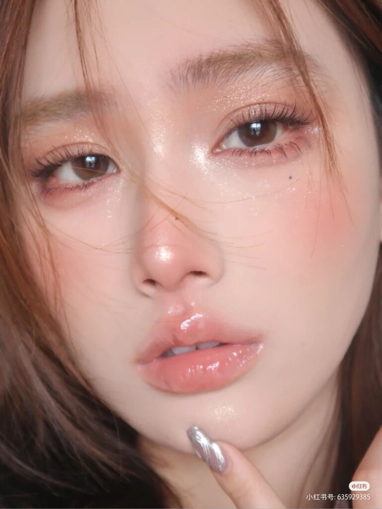 Makeup tone hồng đào trẻ trung, xinh đẹp