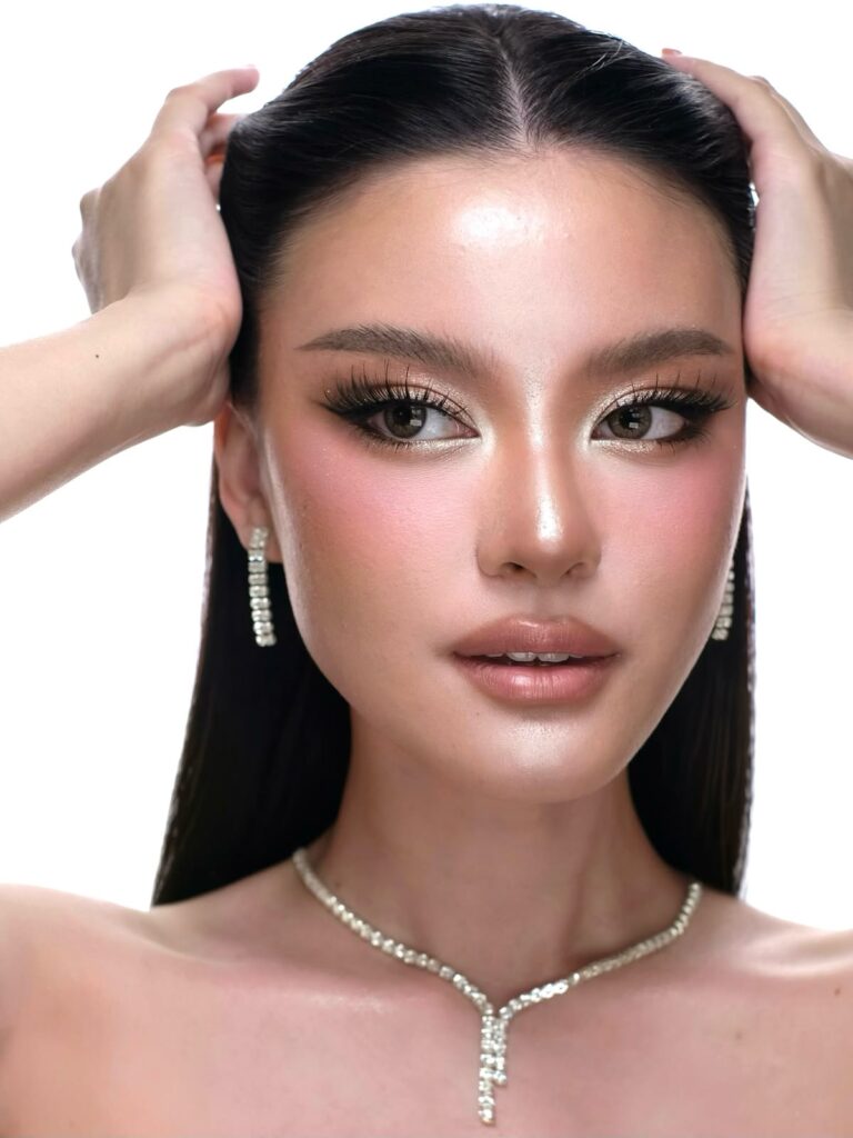 Top 15+ tone makeup đẹp nhất: Bí quyết chọn layout tôn da 5 Phong cách trang điểm Thái cuốn hút, quyến rũ