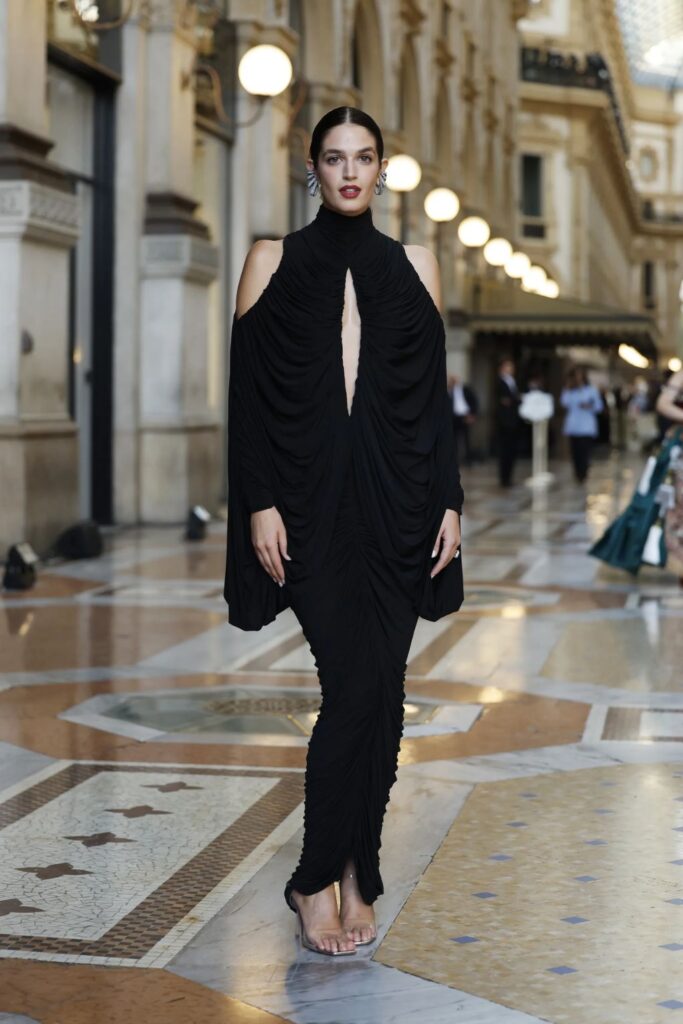 Trang phục thảm đỏ Vogue World 2026 Greta Ferro