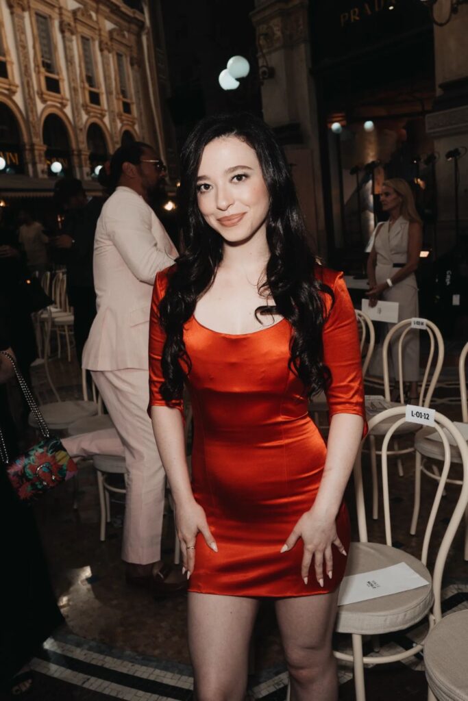 Trang phục thảm đỏ Vogue World 2026 Mikey Madison
